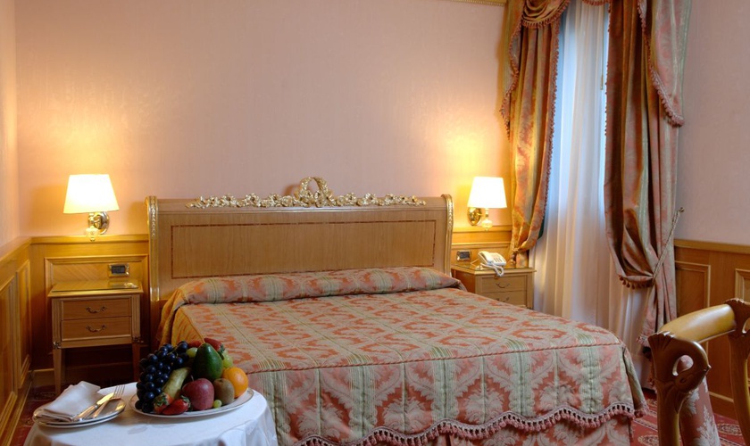Double superior room for single use Hotel Отель Andreola Central Милан Double superior room for single use Hotel Отель Andreola Central Милан