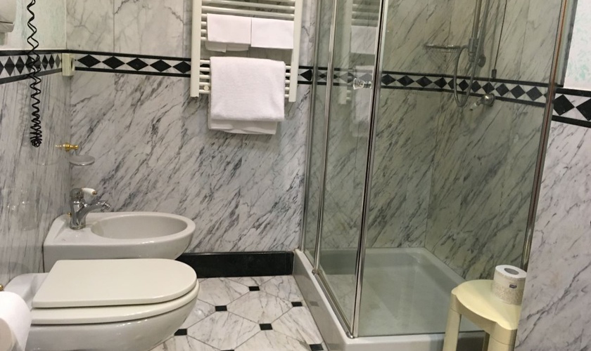 Double superior room for single use Hotel Отель Andreola Central Милан Double superior room for single use Hotel Отель Andreola Central Милан
