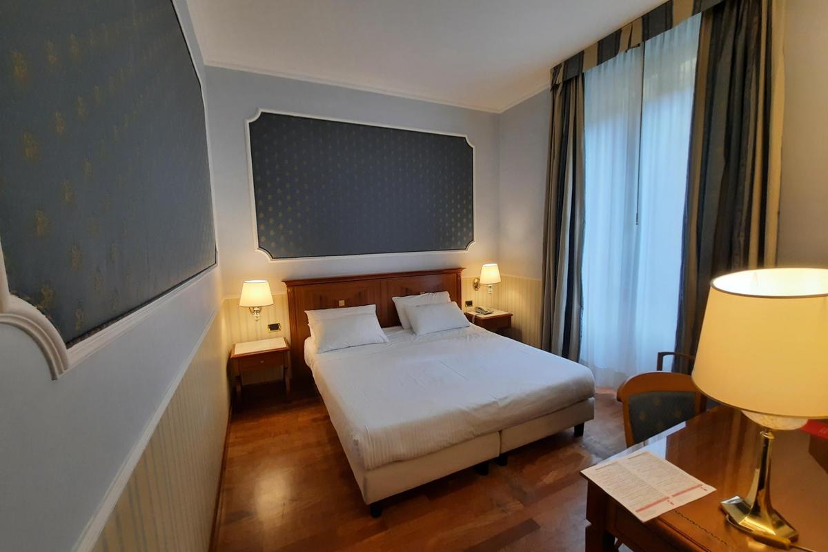 ДВУХМЕСТНЫЕ НОМЕРА CLASSIC Hotel Отель Andreola Central Милан ДВУХМЕСТНЫЕ НОМЕРА CLASSIC Hotel Отель Andreola Central Милан