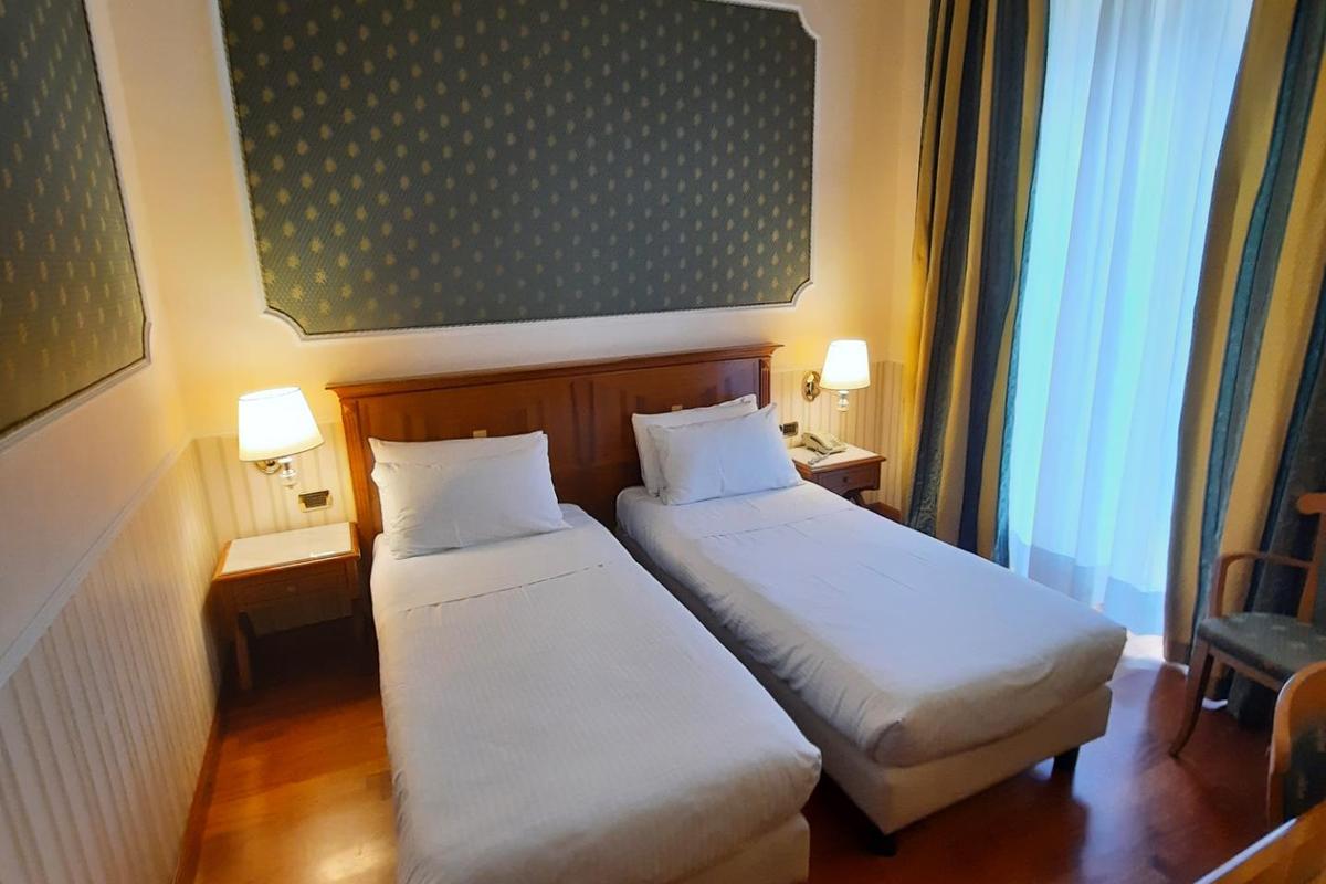 НОМЕРА CLASSIC Hotel Отель Andreola Central Милан НОМЕРА CLASSIC Hotel Отель Andreola Central Милан