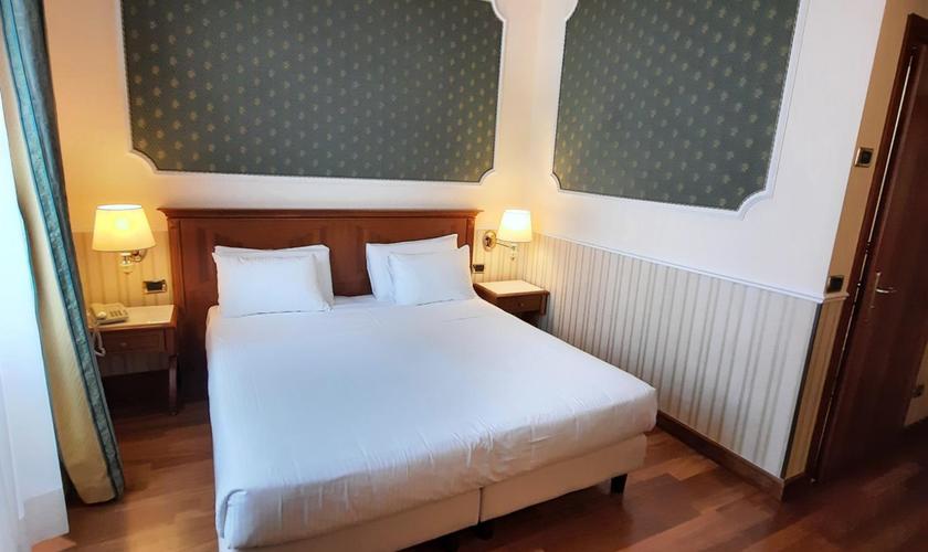 ДВУХМЕСТНЫЕ НОМЕРА CLASSIC Hotel Отель Andreola Central Милан ДВУХМЕСТНЫЕ НОМЕРА CLASSIC Hotel Отель Andreola Central Милан